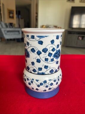 Blue Floral Ceramic Vase with Vine Motif